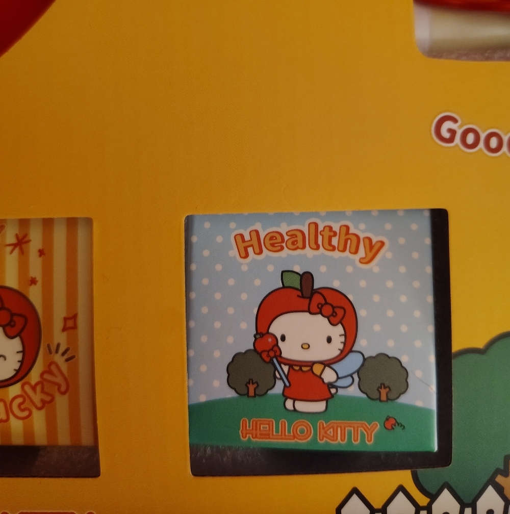 EXCLUSIVE - Hello Kitty x MarTube Aromatherapy Set - Picture 10 of 14